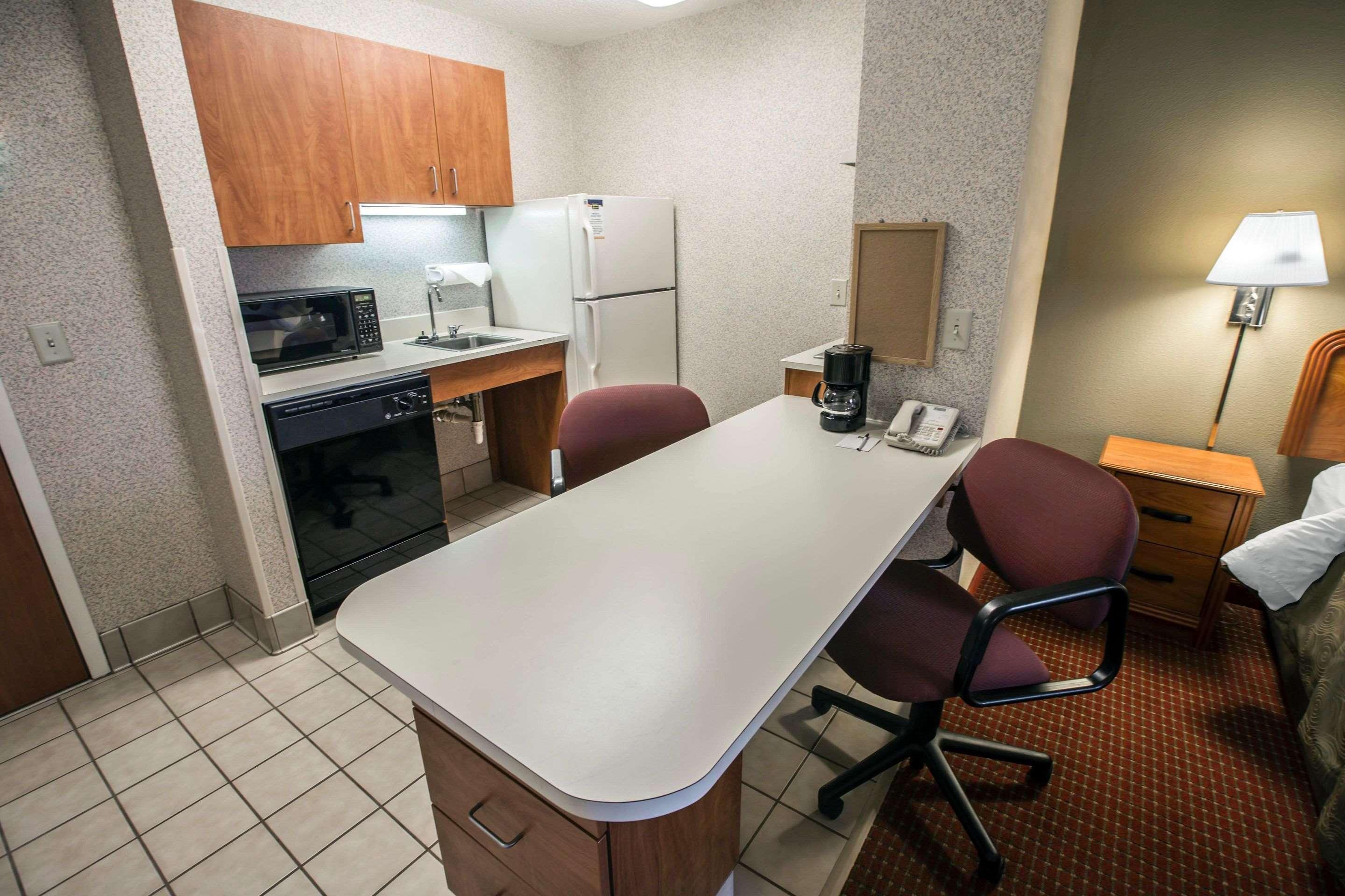 Mainstay Suites Wilmington - University Area Zewnętrze zdjęcie