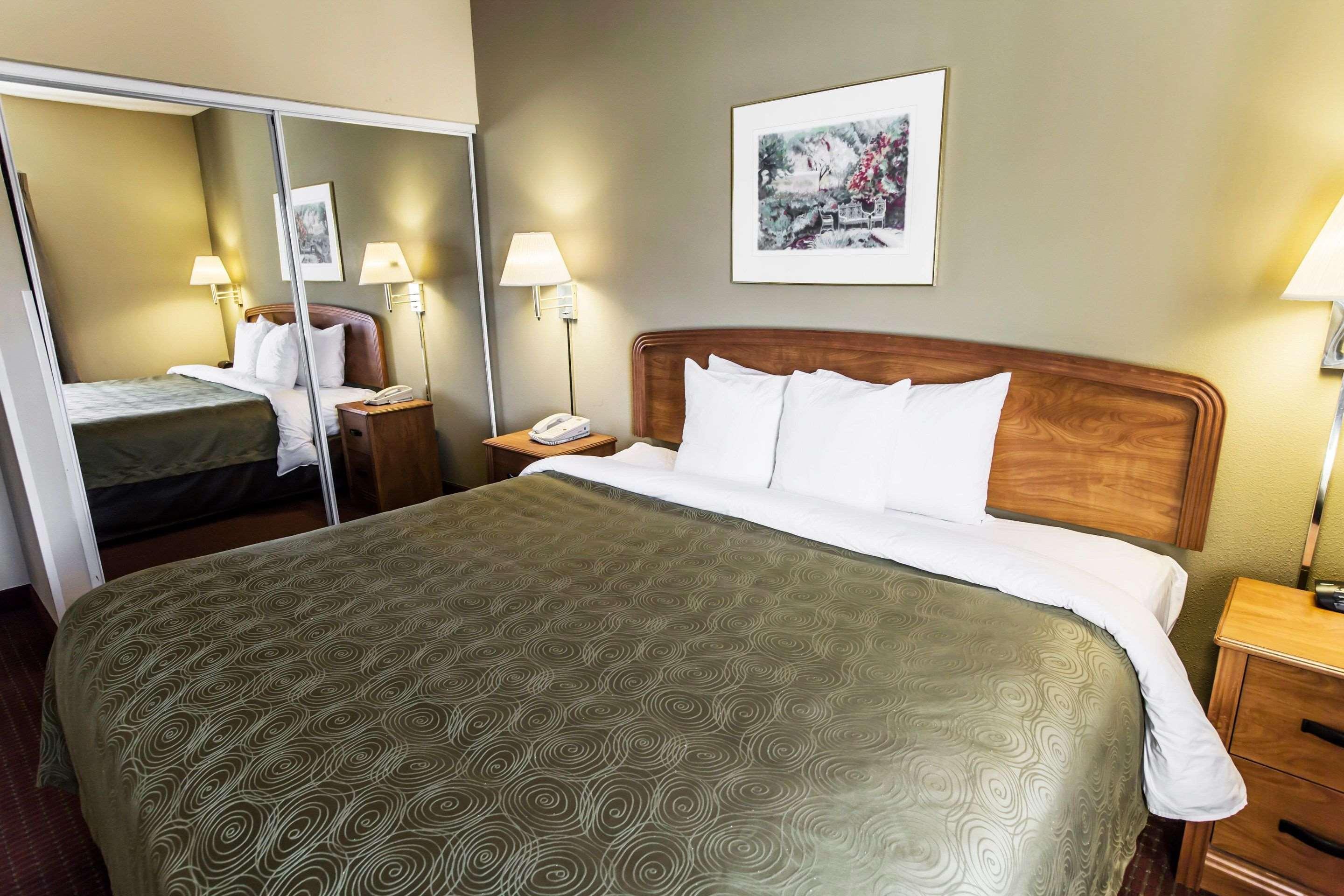 Mainstay Suites Wilmington - University Area Zewnętrze zdjęcie