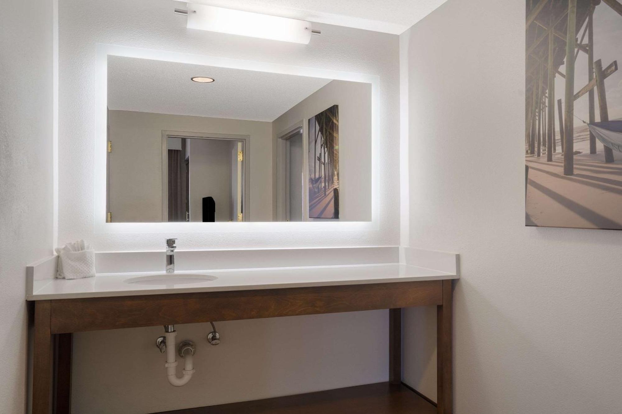 Mainstay Suites Wilmington - University Area Zewnętrze zdjęcie