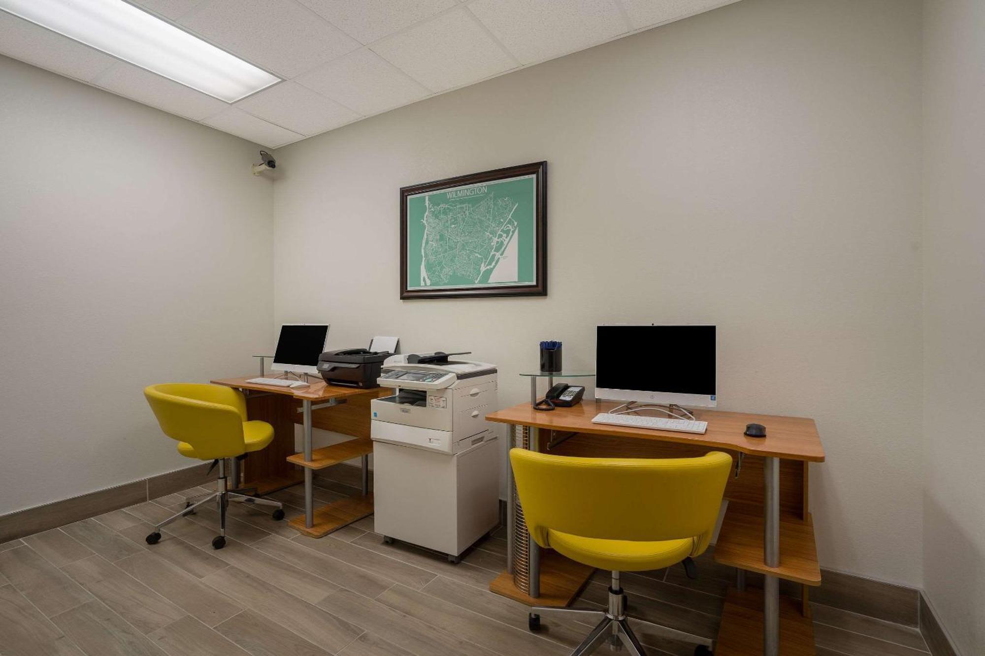Mainstay Suites Wilmington - University Area Zewnętrze zdjęcie