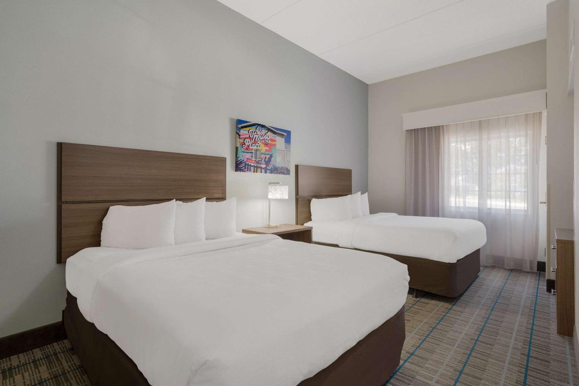 Mainstay Suites Wilmington - University Area Zewnętrze zdjęcie